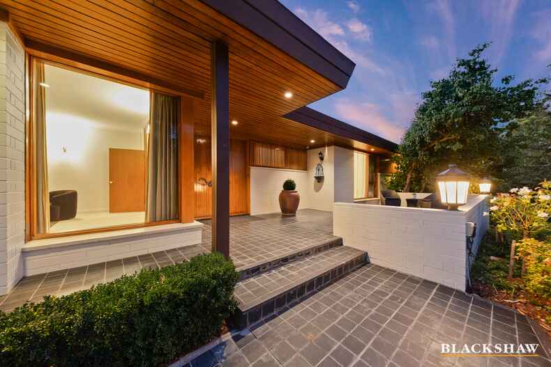 86 Mugga Way Red Hill