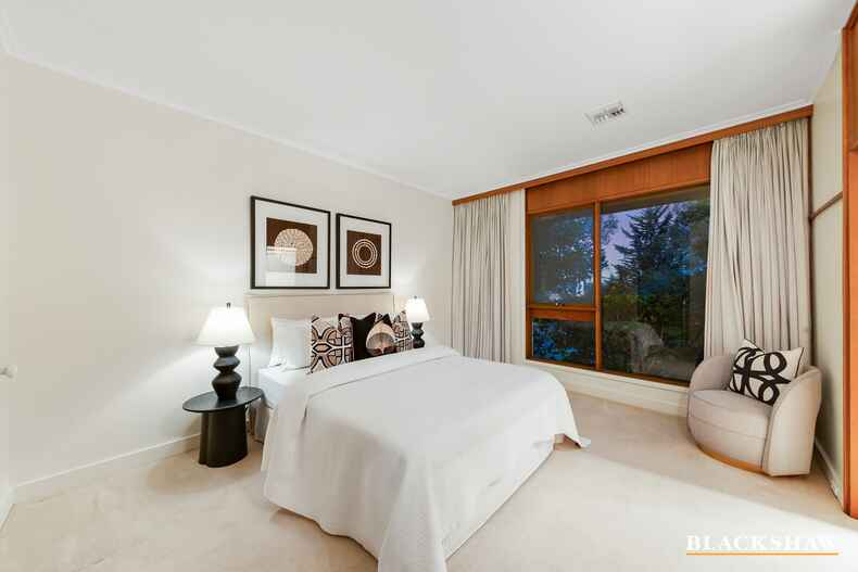 86 Mugga Way Red Hill