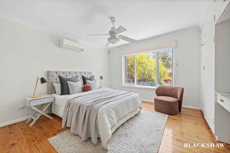 15 Golden Grove Red Hill