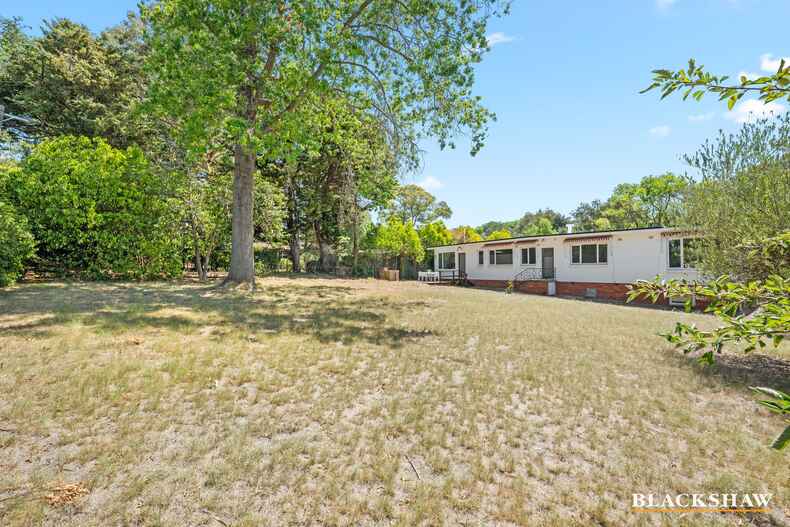 15 Golden Grove Red Hill