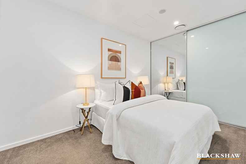 112/19 Captain Cook Crescent Griffith