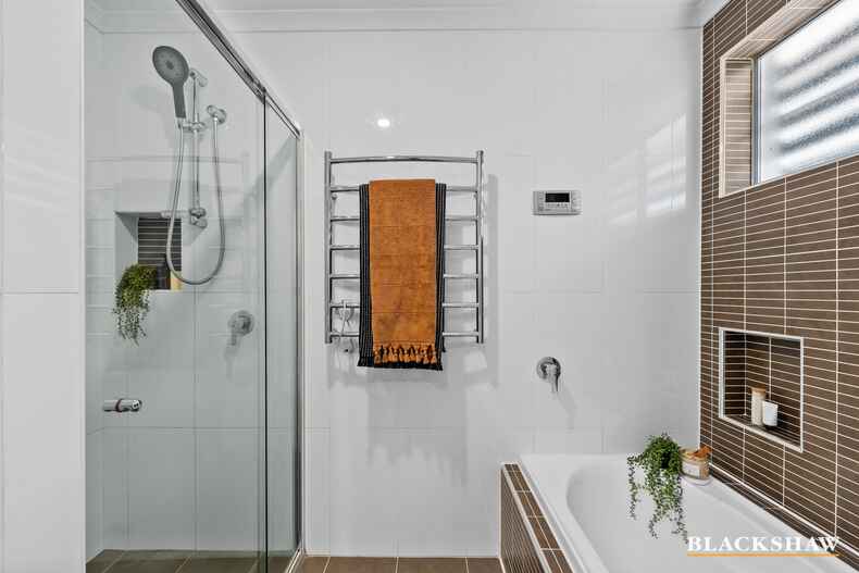 22 Nunan Crescent Oxley