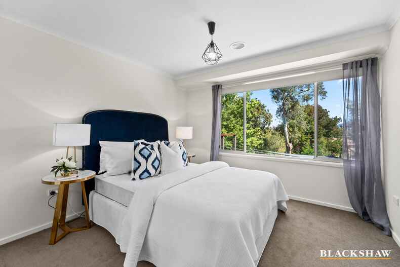 22 Nunan Crescent Oxley