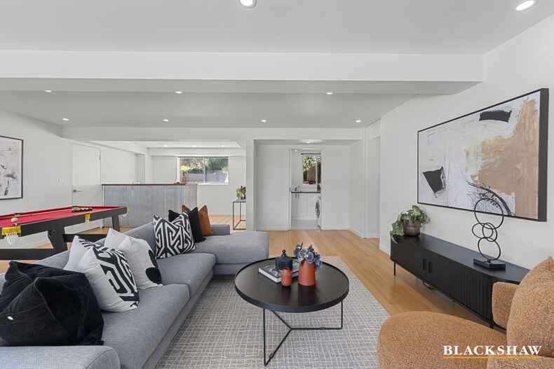 22 Nunan Crescent Oxley