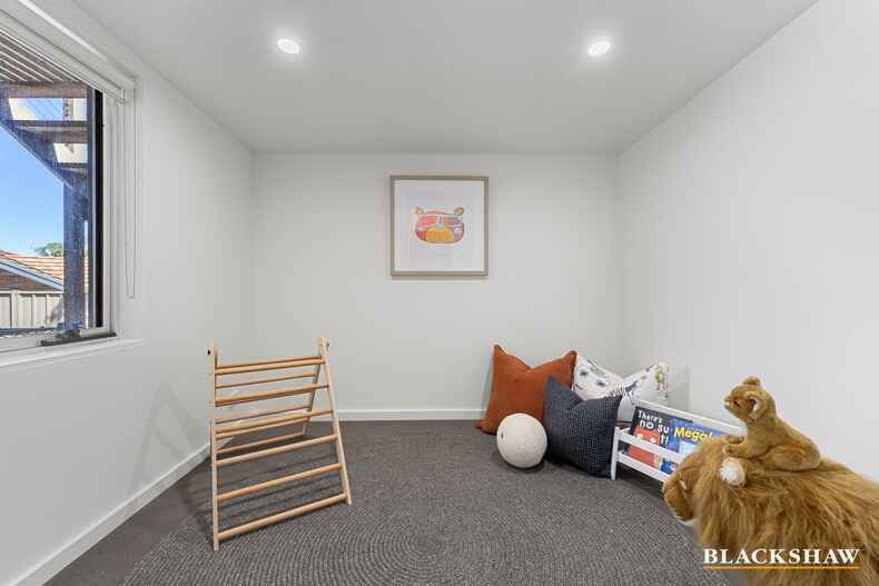 22 Nunan Crescent Oxley