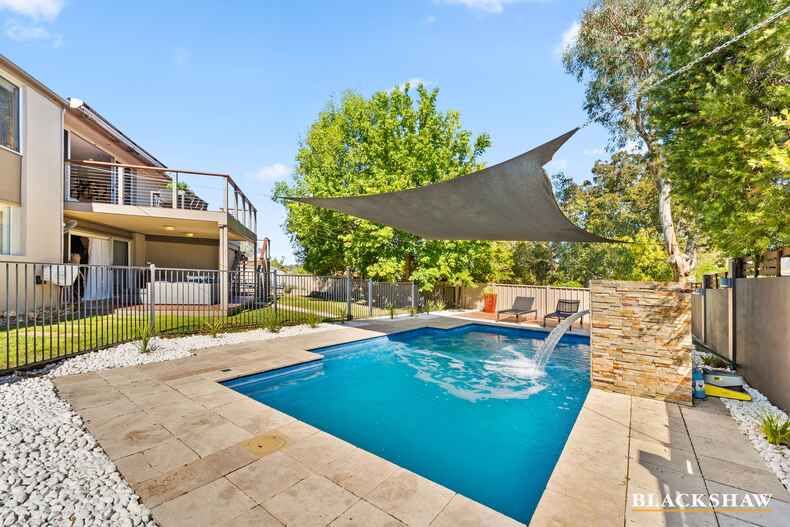 22 Nunan Crescent Oxley