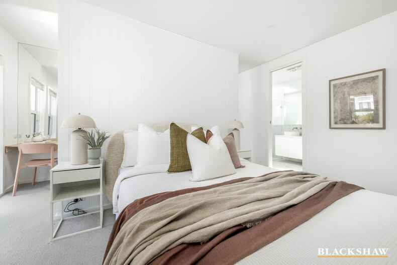 96 Robin Boyd Crescent Taylor