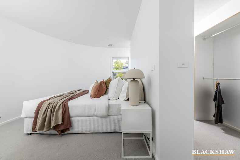 96 Robin Boyd Crescent Taylor