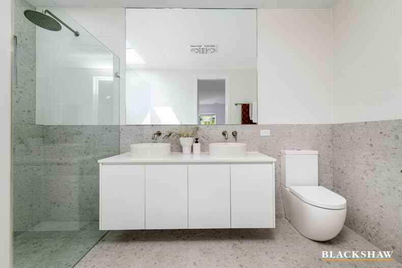 96 Robin Boyd Crescent Taylor