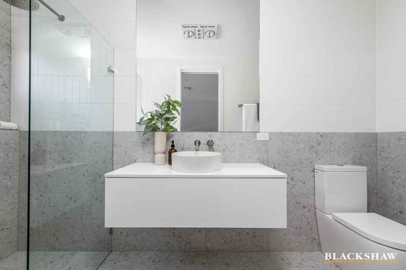 96 Robin Boyd Crescent Taylor