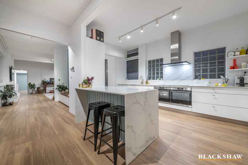 13 Canterbury Crescent Deakin