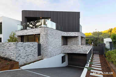 71A National Circuit Deakin 71A National Circuit Deakin