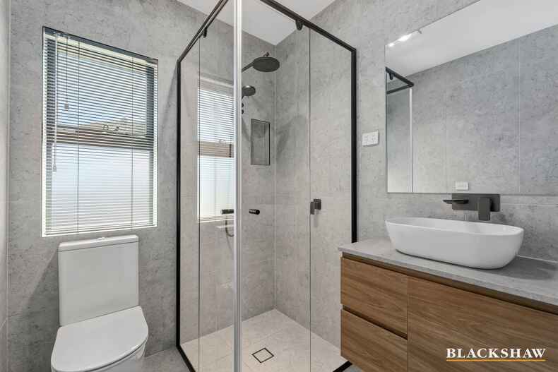 6b Olympus Way Lyons