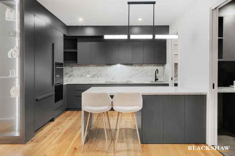 16 Leontine Loop  Denman Prospect