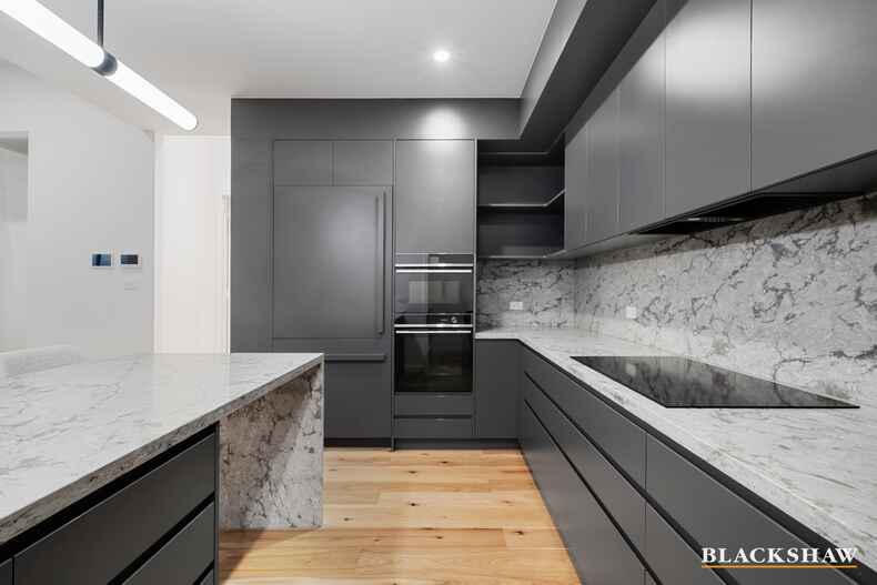 16 Leontine Loop  Denman Prospect