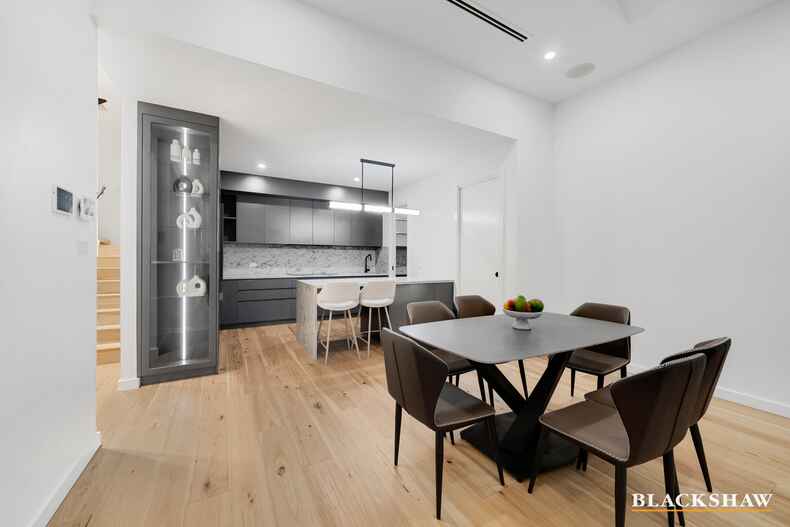 16 Leontine Loop  Denman Prospect