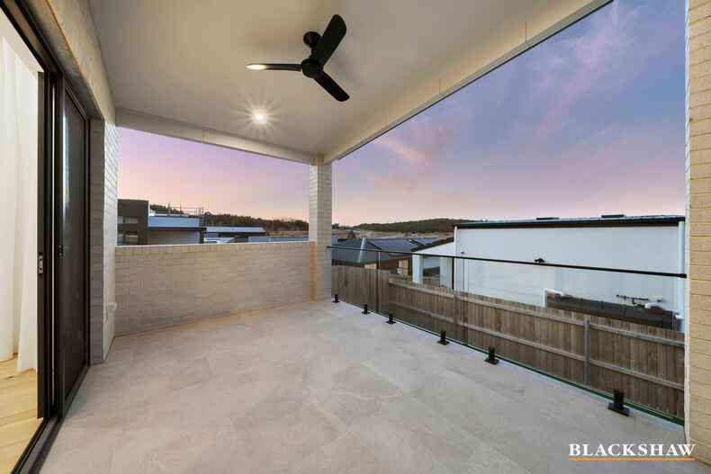 16 Leontine Loop  Denman Prospect