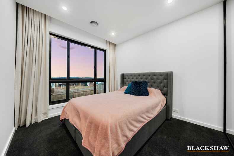 16 Leontine Loop  Denman Prospect