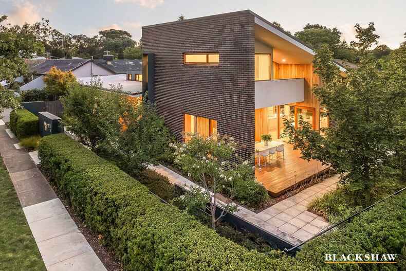 21 Francis Street Yarralumla