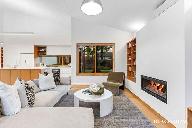 21 Francis Street Yarralumla