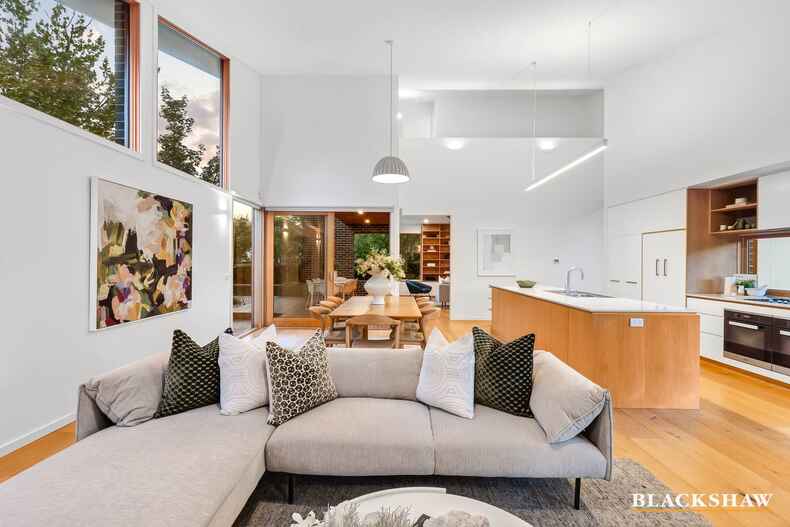 21 Francis Street Yarralumla