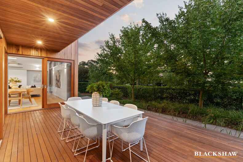 21 Francis Street Yarralumla