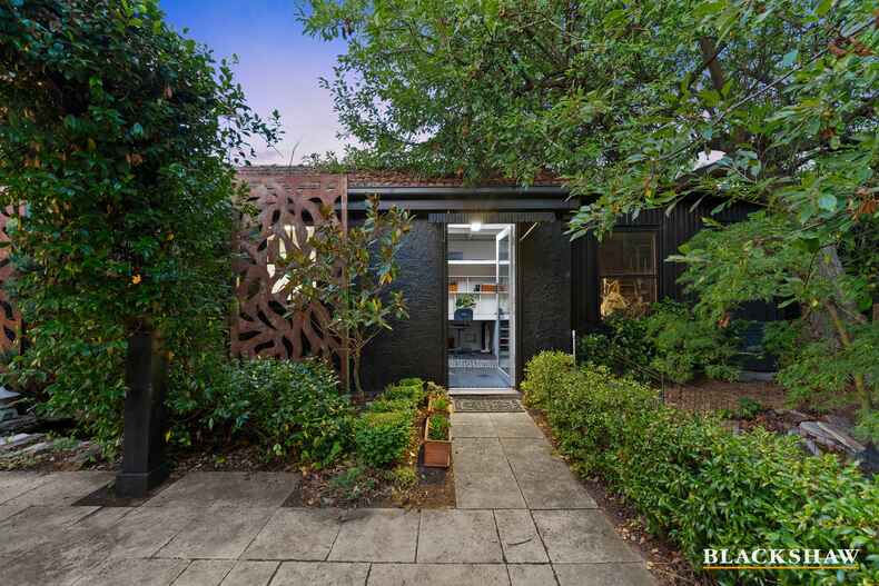 30 Euree Street Reid