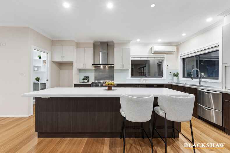 105 Waterfall Drive Jerrabomberra