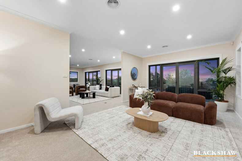 105 Waterfall Drive Jerrabomberra