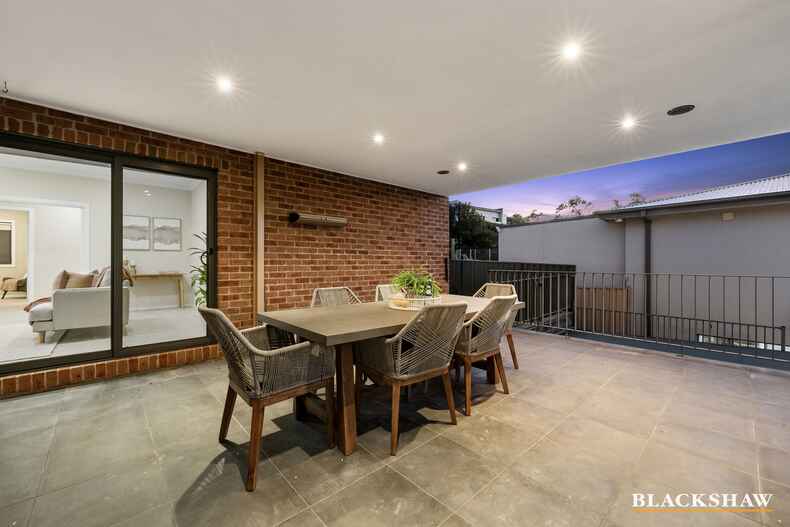 105 Waterfall Drive Jerrabomberra