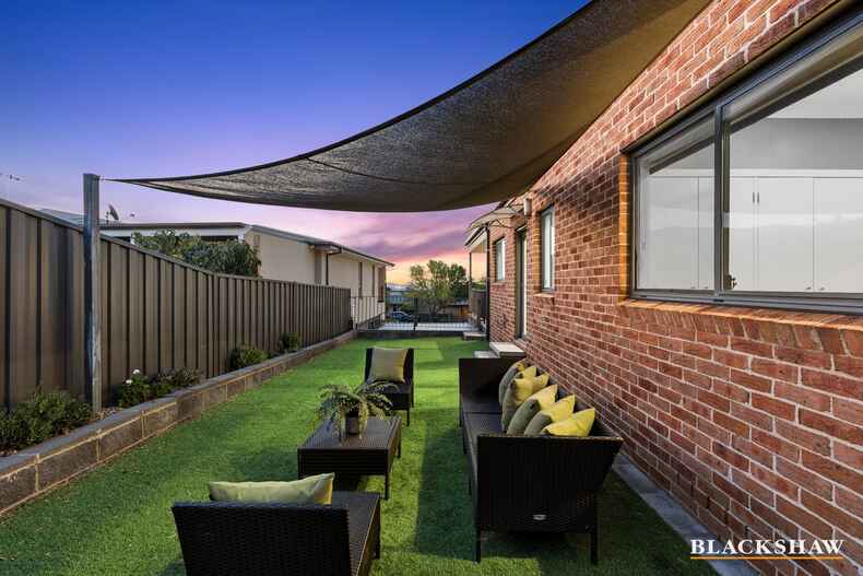 105 Waterfall Drive Jerrabomberra