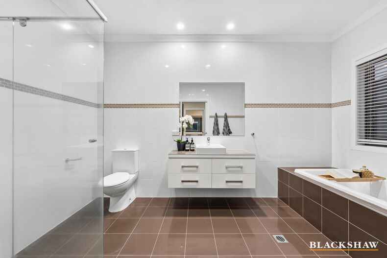 105 Waterfall Drive Jerrabomberra