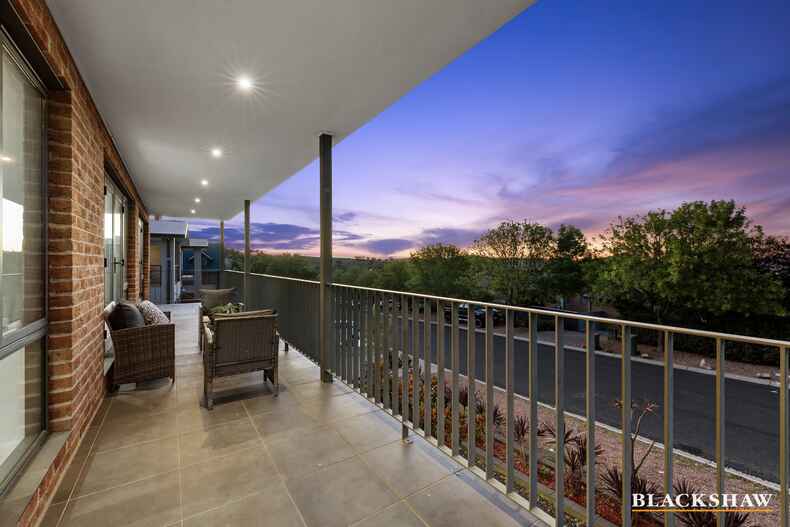 105 Waterfall Drive Jerrabomberra