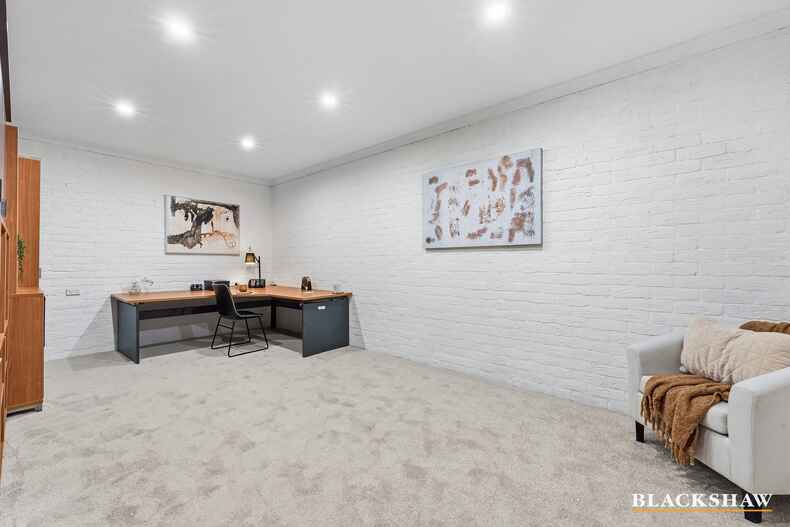 105 Waterfall Drive Jerrabomberra