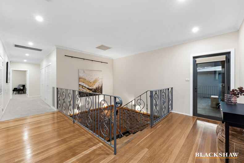 105 Waterfall Drive Jerrabomberra