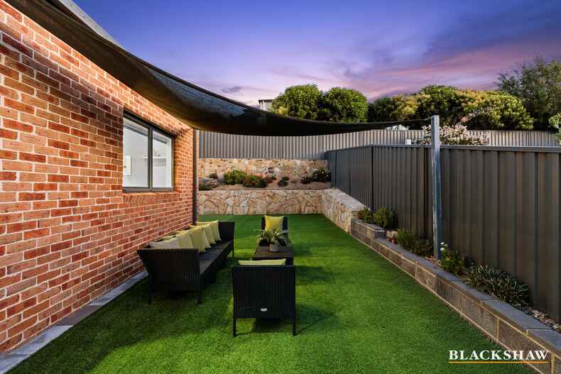 105 Waterfall Drive Jerrabomberra