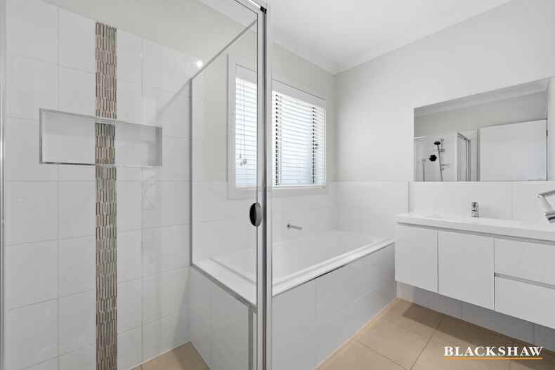 11 Daniel Street Googong