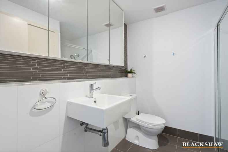 193/142 Anketell Street Greenway