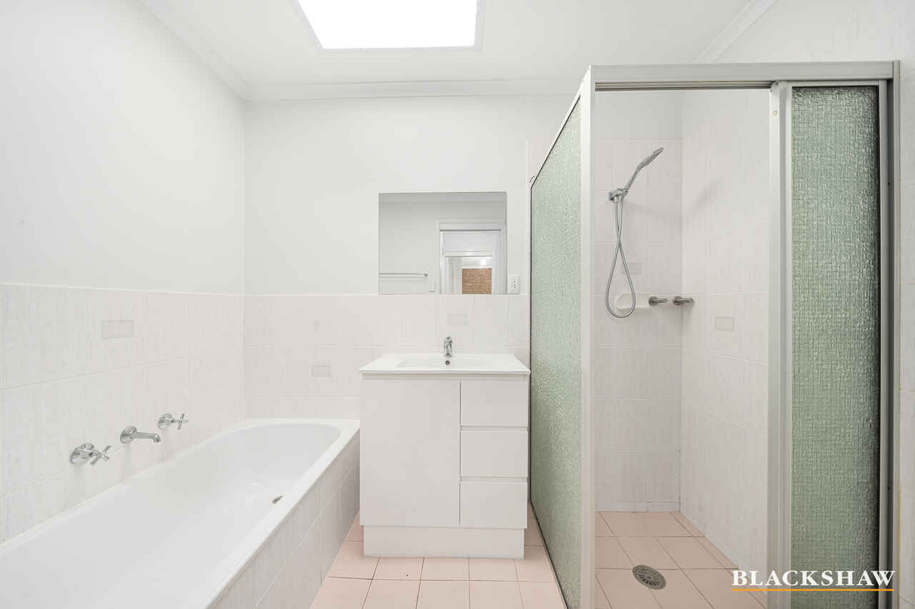 70 Knoke Avenue Gordon