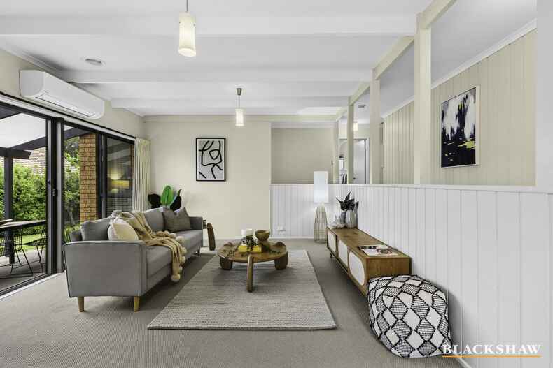 4/7 Limbunya Street Hawker 4/7 Limbunya Street Hawker