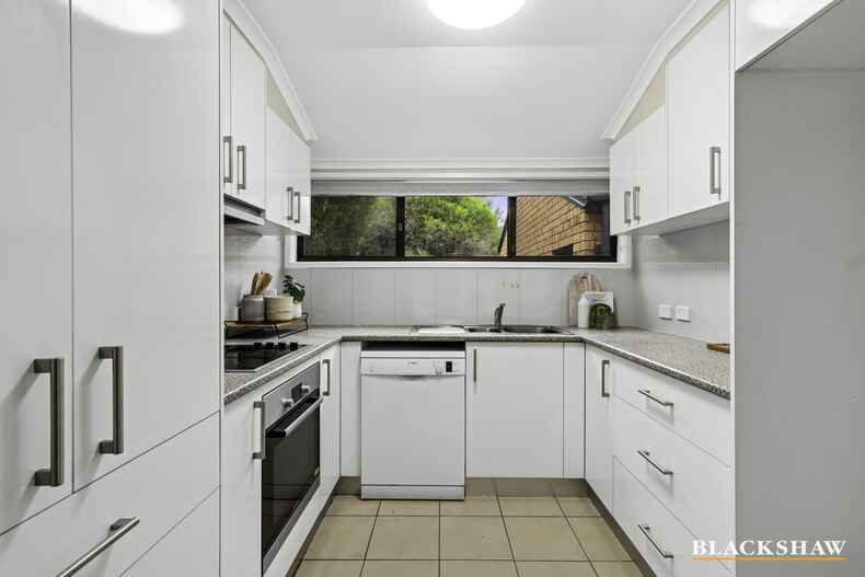 4/7 Limbunya Street Hawker 4/7 Limbunya Street Hawker