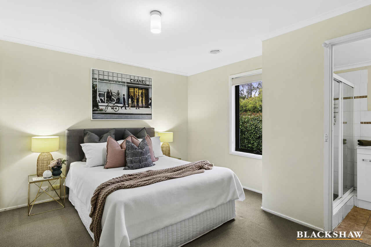 4/7 Limbunya Street Hawker