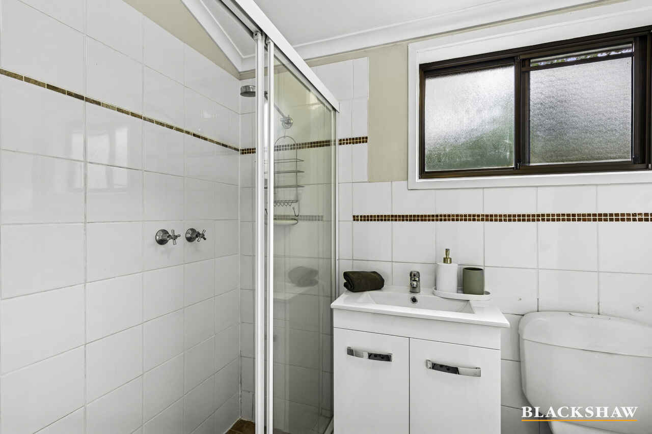 4/7 Limbunya Street Hawker