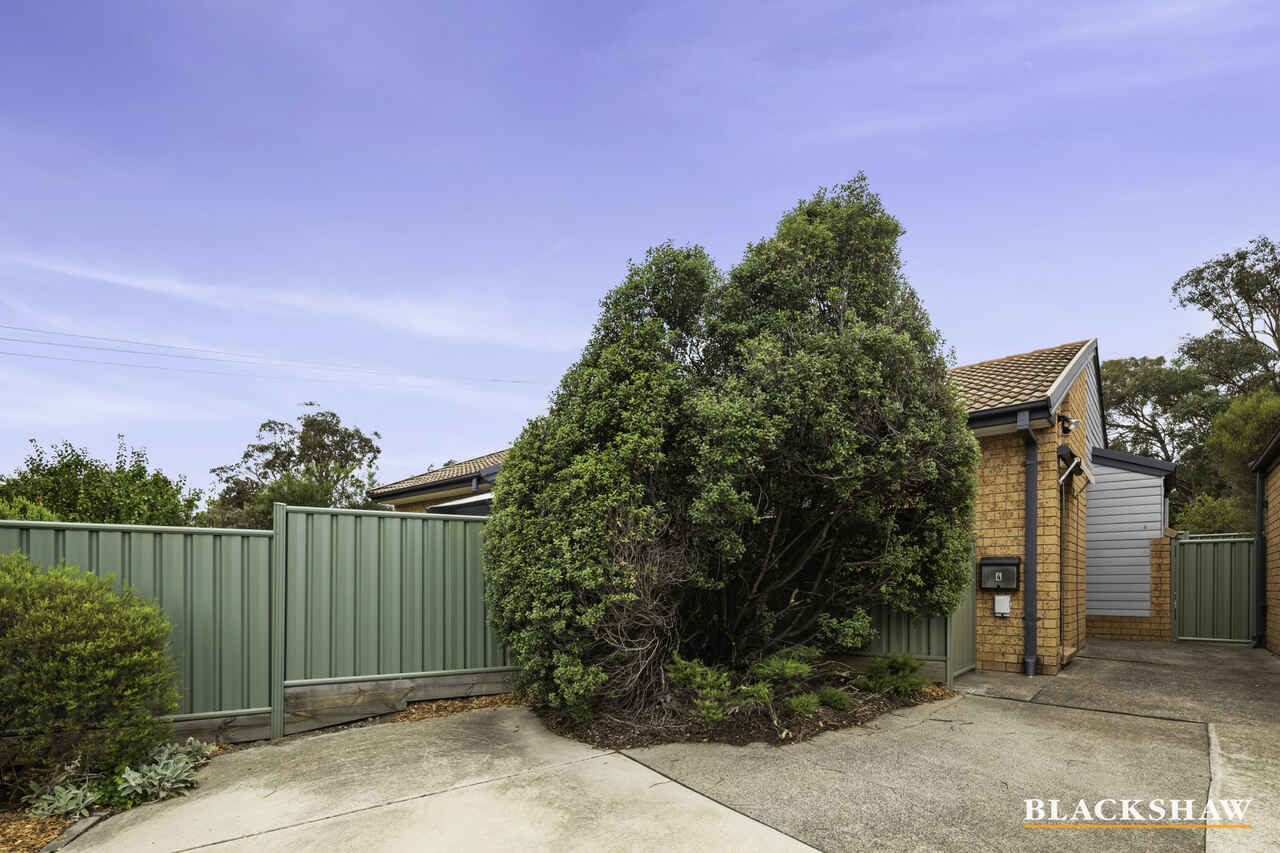 4/7 Limbunya Street Hawker