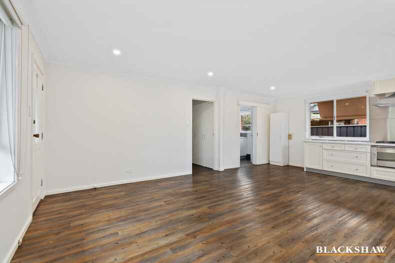 32 Christopher Crescent Queanbeyan