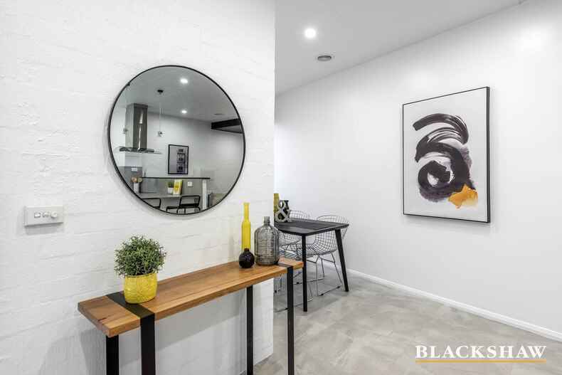 23/2 Antis Street Phillip