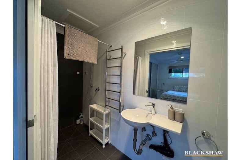 48 Calton Road Batehaven 48 Calton Road Batehaven