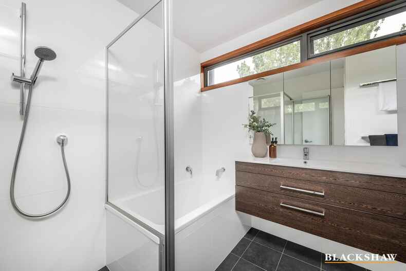 5 Ambalindum Street Hawker 5 Ambalindum Street Hawker