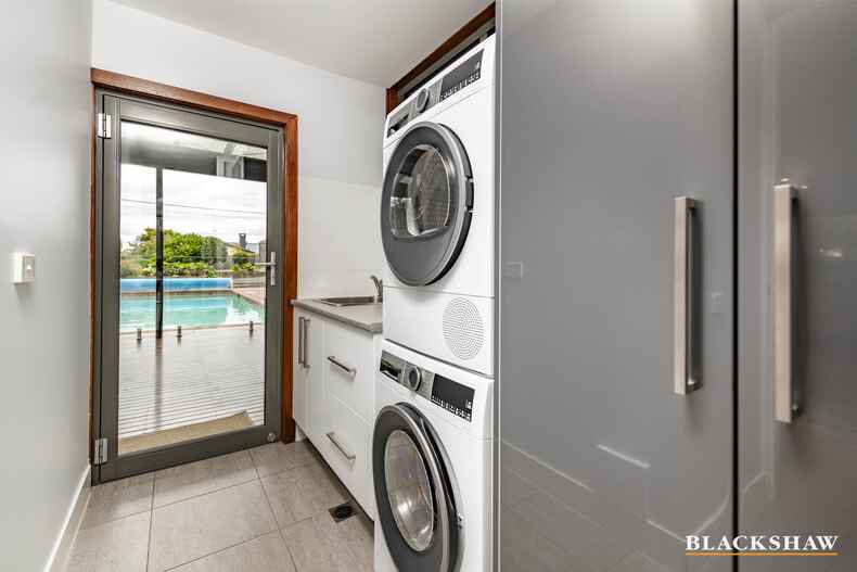 5 Ambalindum Street Hawker 5 Ambalindum Street Hawker