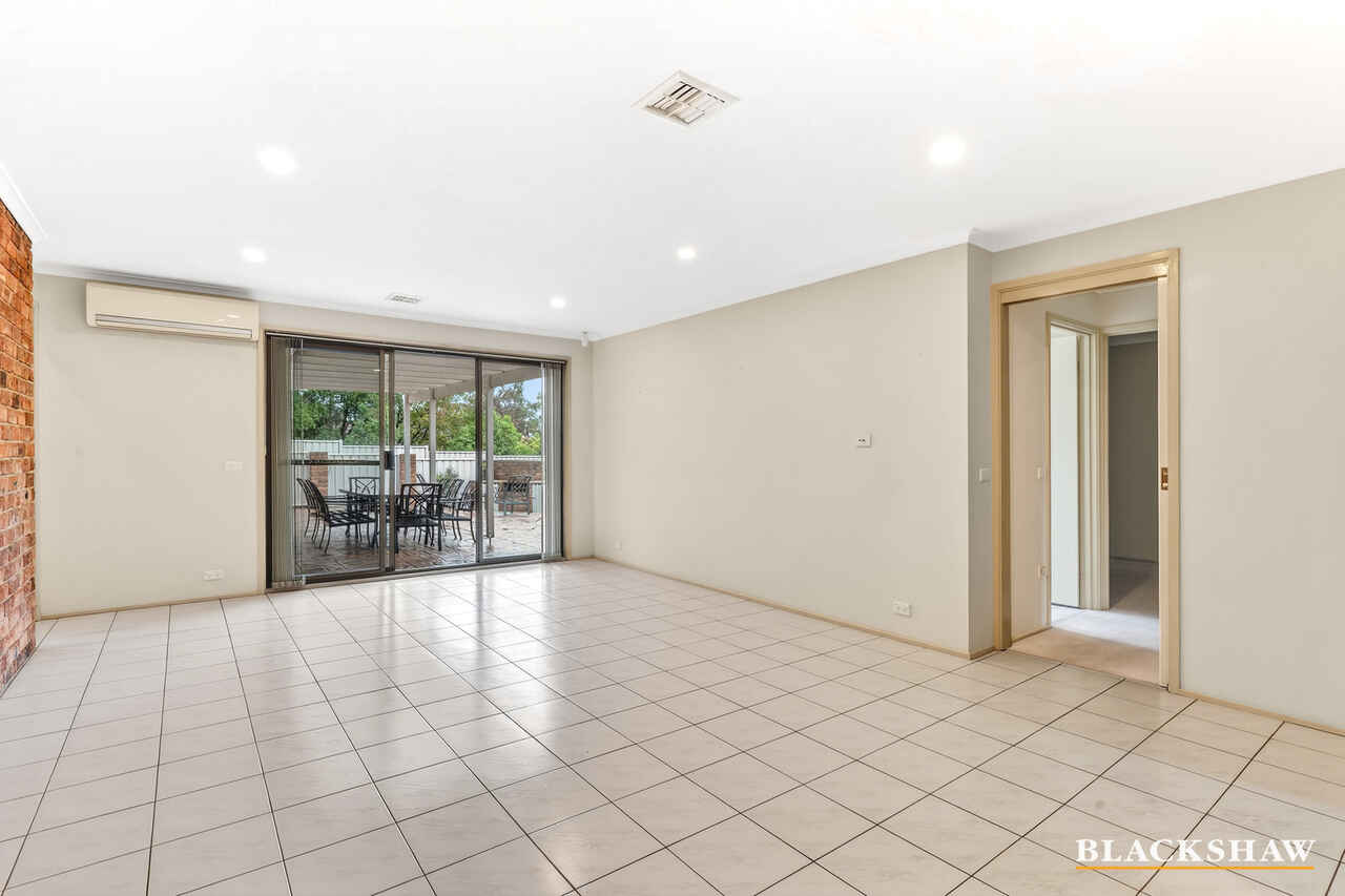 25 Shepherdson Place Isaacs